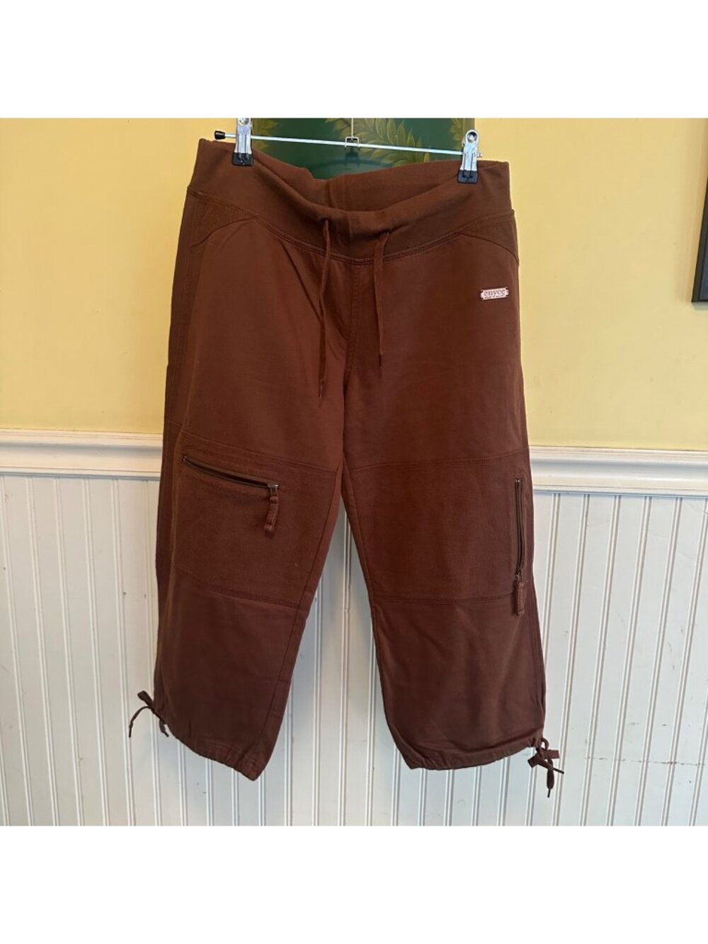 Enyce Brown Cotton Drawstring Cargo Capris With Zipper Pockets Size M